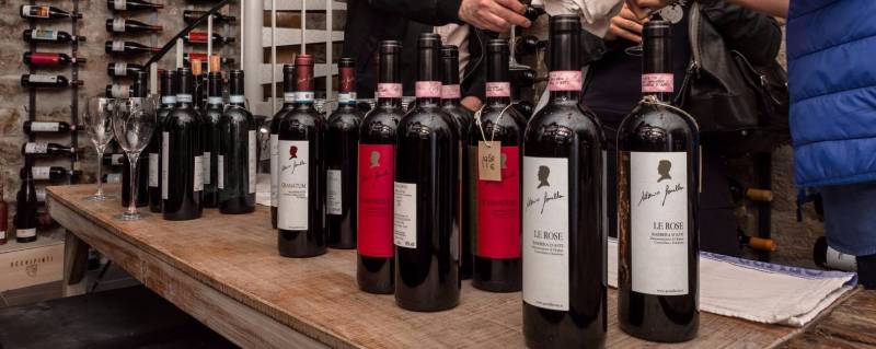 Notre zone d'activité pour ce service Sélection de grands vins italiens : montepulciano, chianti, valpolicella