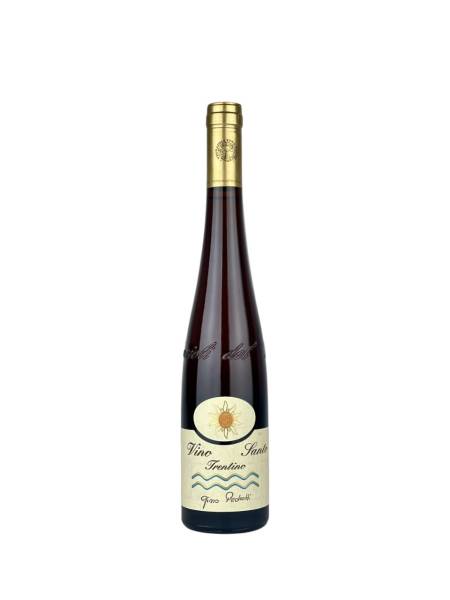 Découvrez l'élégance éternelle de la cuvée Vino Santo 2002 de Gino Pedrotti dans votre épicerie à Paris